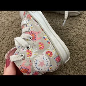 Toddler girl. High top converse. Llama! Size 5